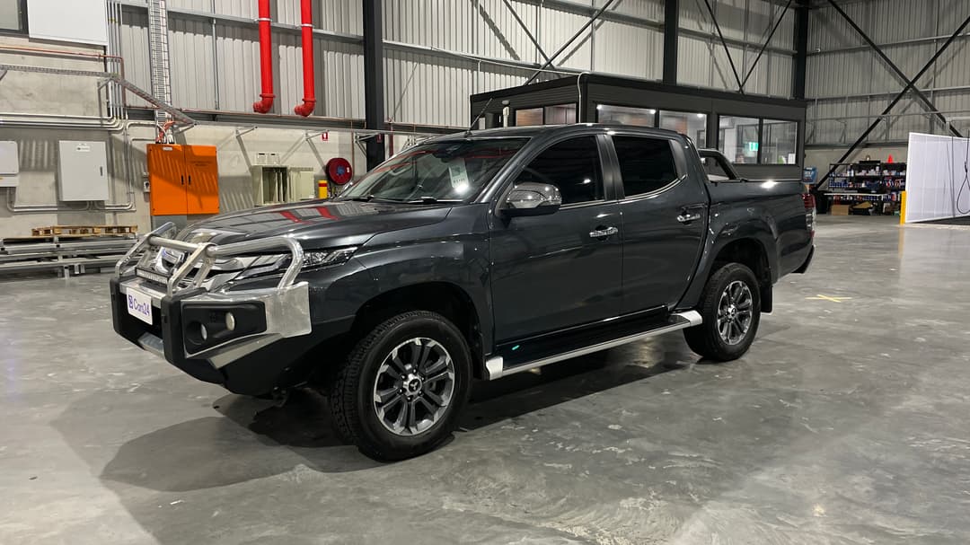 2019 Mitsubishi Triton Gls (4x4) Premium, Automatic, 135618 km, Left Front Diagonal (45- Degree) View