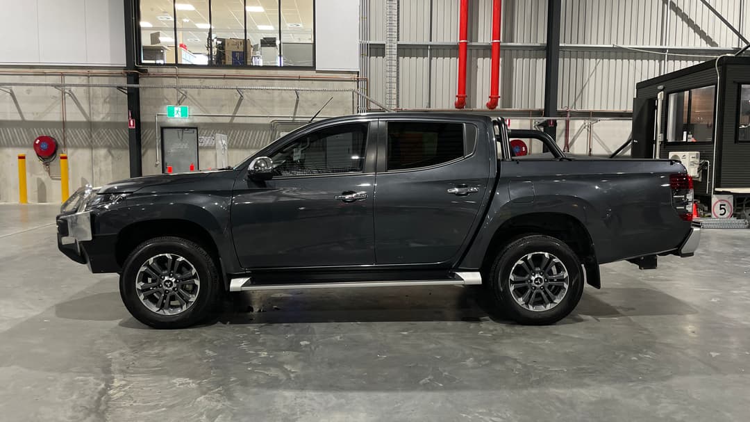 2019 Mitsubishi Triton Gls (4x4) Premium, Automatic, 135618 km, Left Side View
