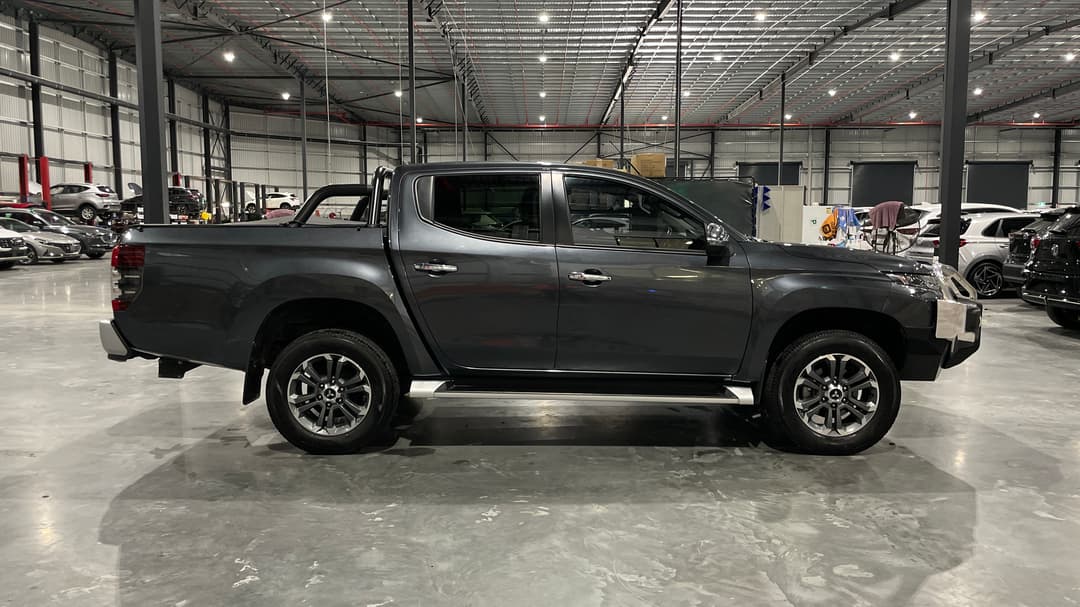 2019 Mitsubishi Triton Gls (4x4) Premium, Automatic, 135618 km, Right Side View