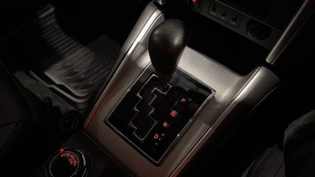 2019 Mitsubishi Triton Gls (4x4) Premium, Automatic, 135618 km, Gear Lever 