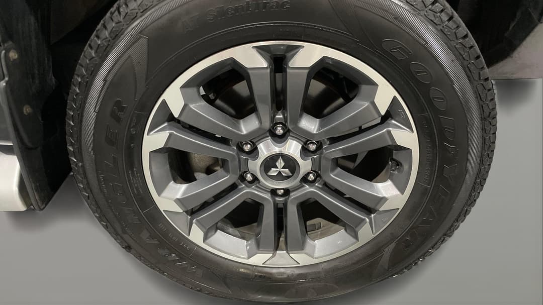 2019 Mitsubishi Triton Gls (4x4) Premium, Automatic, 135618 km, Right Front Wheel