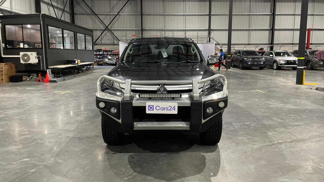 2019 Mitsubishi Triton Gls (4x4) Premium, Automatic, 135618 km, Front View