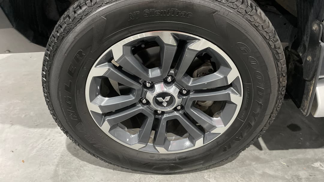 2019 Mitsubishi Triton Gls (4x4) Premium, Automatic, 135618 km, Left Front Wheel