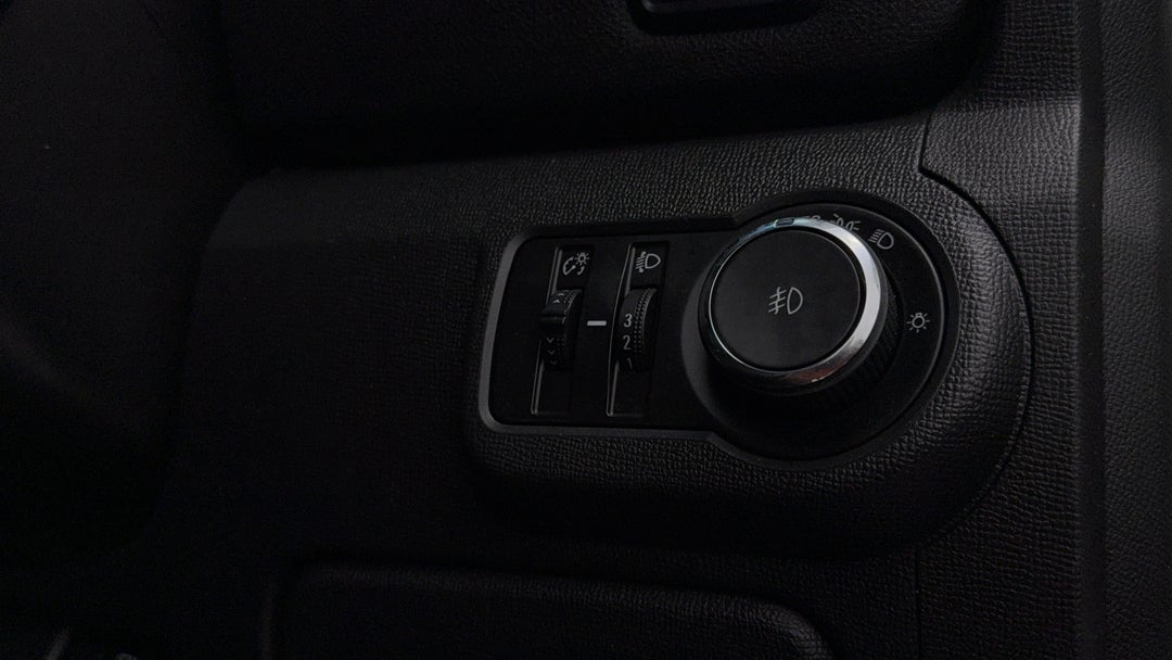 2017 Holden Trailblazer Ltz (4x4), Automatic, 110099 km, Utility Switches/Buttons