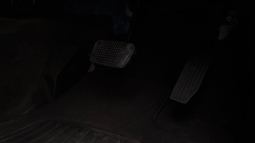 2017 Holden Trailblazer Ltz (4x4), Automatic, 110099 km, Pedals and Footmat