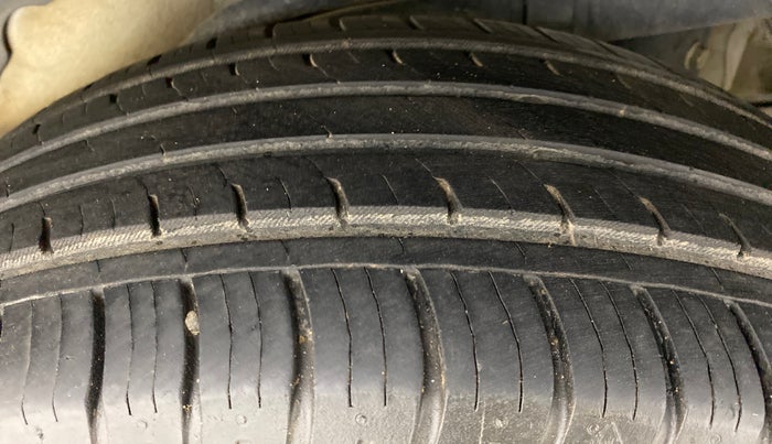 2017 Mahindra XUV500 W6 4X2, Diesel, Manual, 21,818 km, Left Rear Tyre Tread