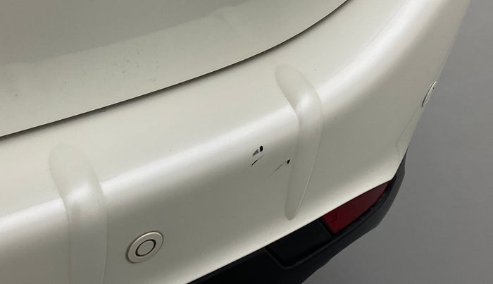 2017 Mahindra XUV500 W6 4X2, Diesel, Manual, 21,818 km, Rear bumper - Minor scratches