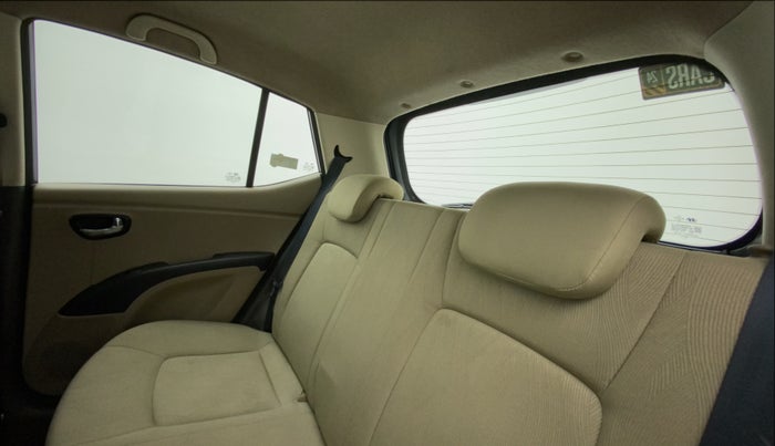 2012 Hyundai i10 SPORTZ 1.2, Petrol, Manual, 79,300 km, Right Side Rear Door Cabin