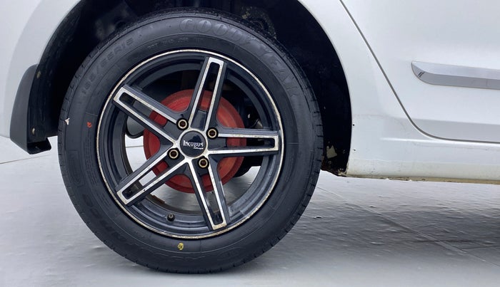 2016 Hyundai Elite i20 MAGNA 1.2, Petrol, Manual, 66,869 km, Right Rear Wheel