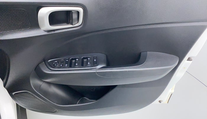 2019 Hyundai VENUE 1.0L Turbo GDI SX MT, Petrol, Manual, 53,557 km, Driver Side Door Panels Control