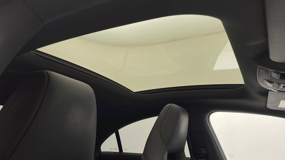 Interior Sunroof/Moonroof