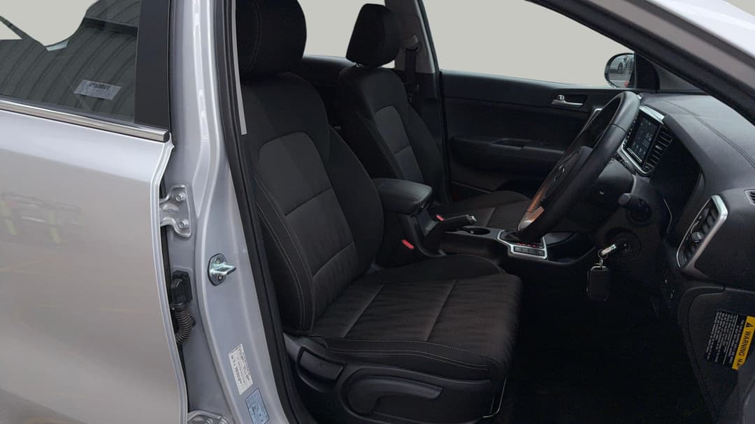 2020 Kia Sportage S (FWD), Automatic, 38224 km, Right Side Front Door Cabin View