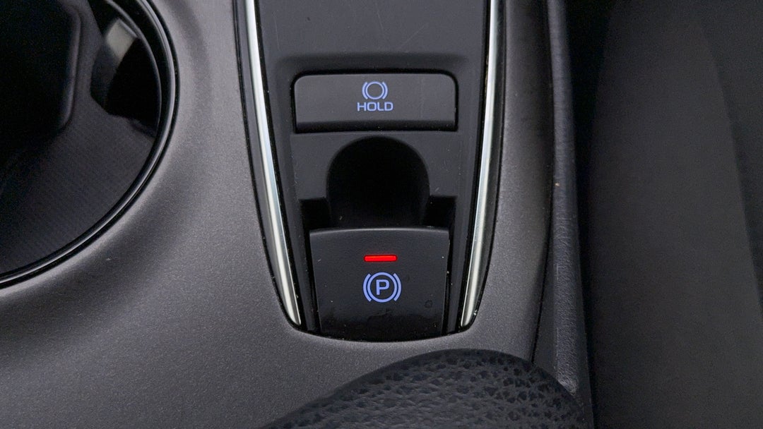 2024 Toyota Camry Ascent, Automatic, 51839 km, Handbrake