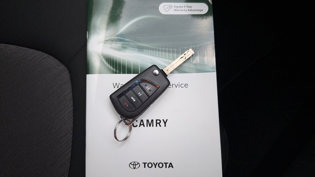 2024 Toyota Camry Ascent, Automatic, 51839 km, Key Close-up