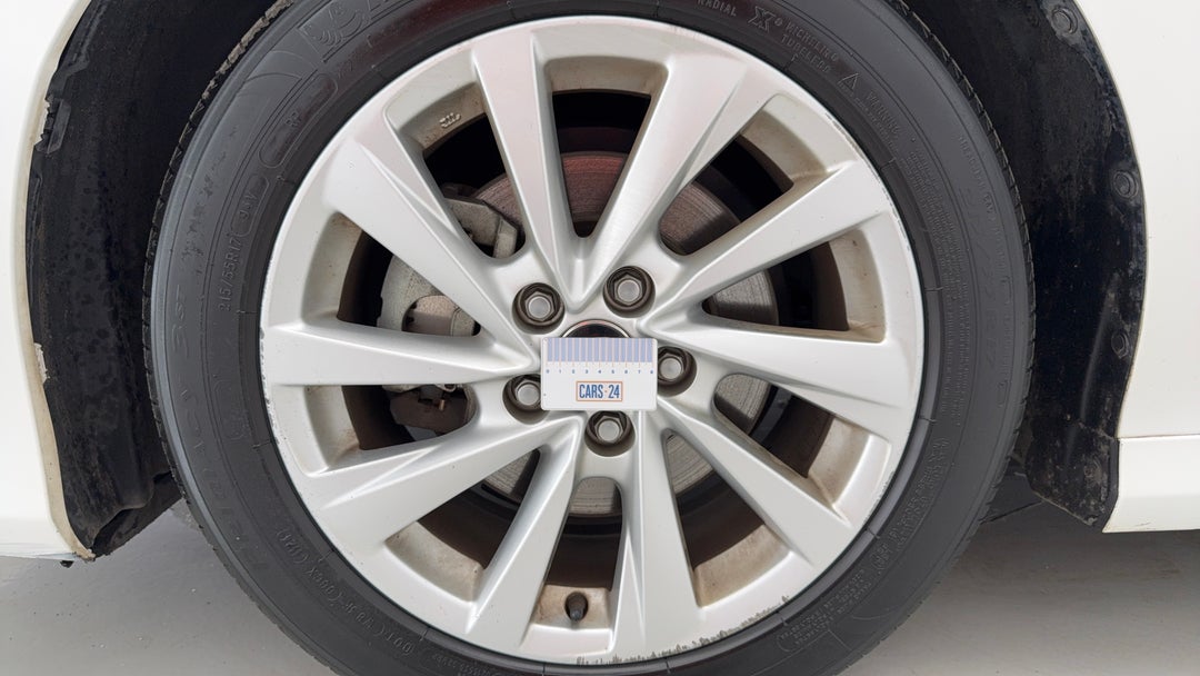 2024 Toyota Camry Ascent, Automatic, 51839 km, Wheels Rim Front LHS Gutter Rash