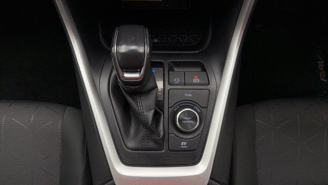 2019 Toyota RAV4 Gxl (AWD) Hybrid, Automatic, 86212 km, Gear Lever 