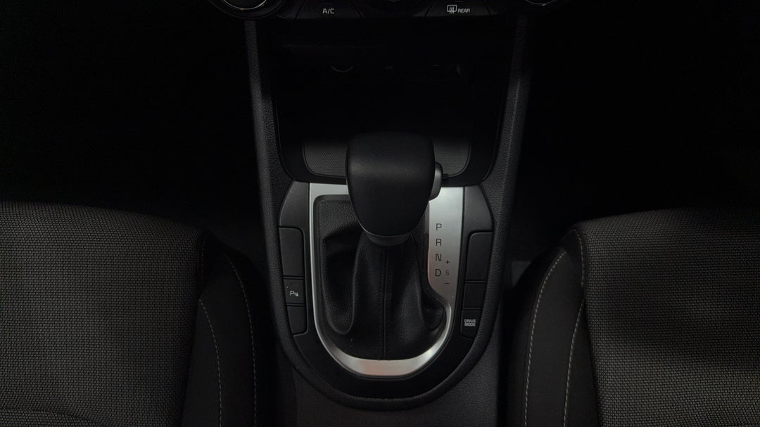 2024 Kia Cerato S, Automatic, 15084 km, Gear Lever 