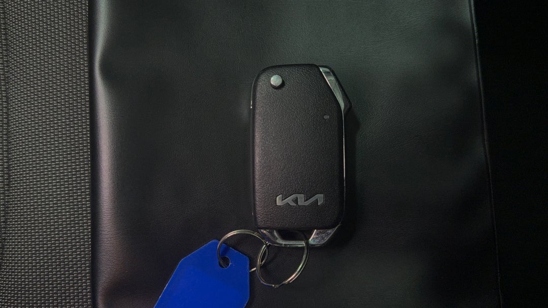 2024 Kia Cerato S, Automatic, 15084 km, Key Close-up