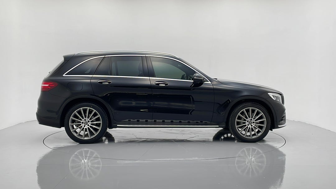 2016 Mercedes-benz GLC 250d, Automatic, 115415 km, Right Side View