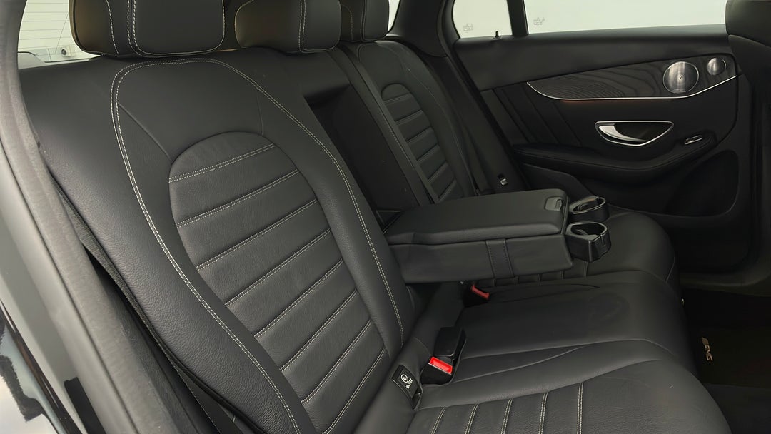 2016 Mercedes-benz GLC 250d, Automatic, 115415 km, Right Side Rear Door Cabin View