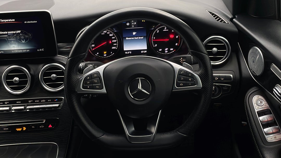 2016 Mercedes-benz GLC 250d, Automatic, 115415 km, Steering Wheel Close-up