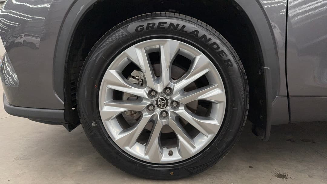 2021 Toyota Kluger Grande (4x4), Automatic, 78339 km, Left Front Wheel