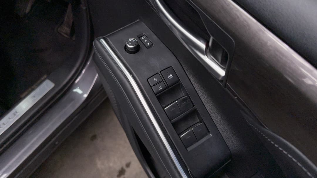 2021 Toyota Kluger Grande (4x4), Automatic, 78339 km, Drivers Side Door Panel Controls