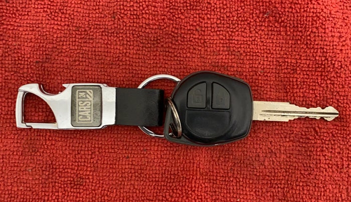 2014 Maruti Swift VXI, Petrol, Manual, 51,903 km, Key Close Up