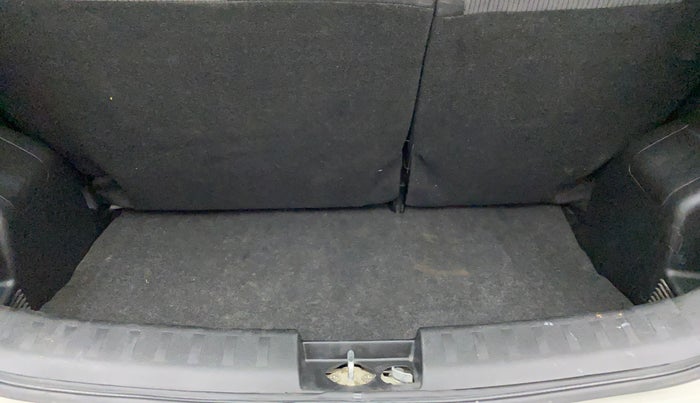 2014 Maruti Swift VXI, Petrol, Manual, 51,903 km, Boot Inside