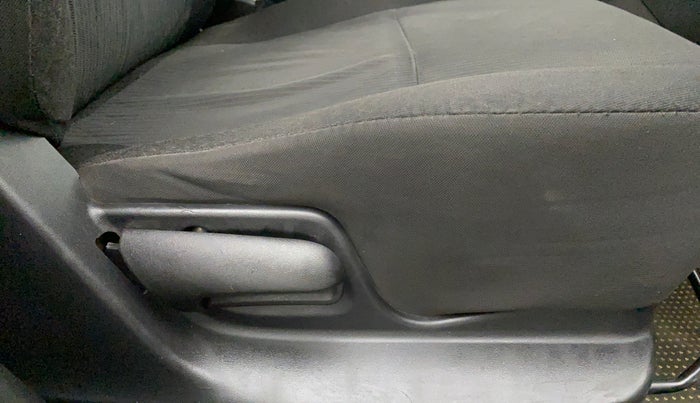 2014 Maruti Swift VXI, Petrol, Manual, 51,903 km, Driver Side Adjustment Panel