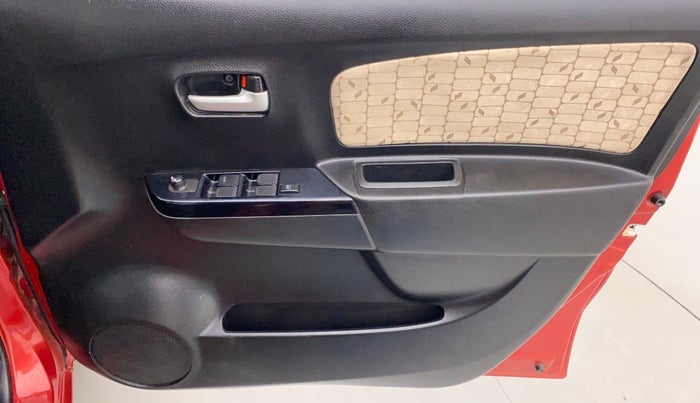 2017 Maruti Wagon R 1.0 VXI, Petrol, Manual, 73,501 km, Driver Side Door Panels Control