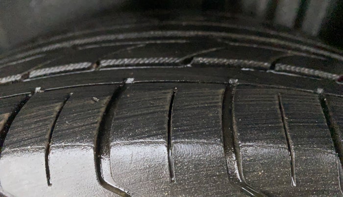 2019 Volkswagen Vento HIGHLINE DIESEL 1.5, Diesel, Manual, 69,899 km, Left Rear Tyre Tread