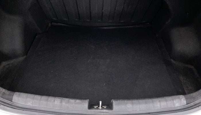 2014 Hyundai Xcent S 1.2, Petrol, Manual, 68,410 km, Boot Inside