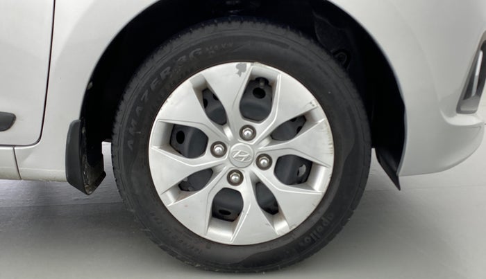2014 Hyundai Xcent S 1.2, Petrol, Manual, 68,410 km, Right Front Wheel