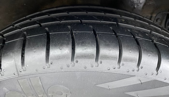 2014 Hyundai Xcent S 1.2, Petrol, Manual, 68,410 km, Left Rear Tyre Tread