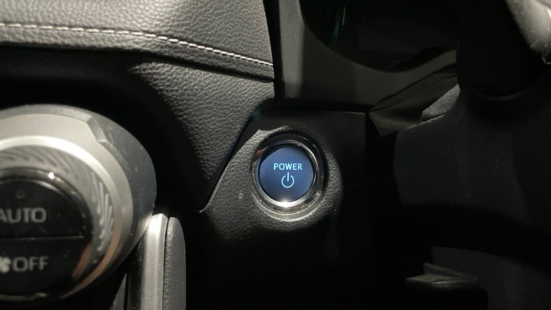 2021 Toyota RAV4 Cruiser (AWD) Hybrid, Automatic, 49840 km, Keyless / Button Start