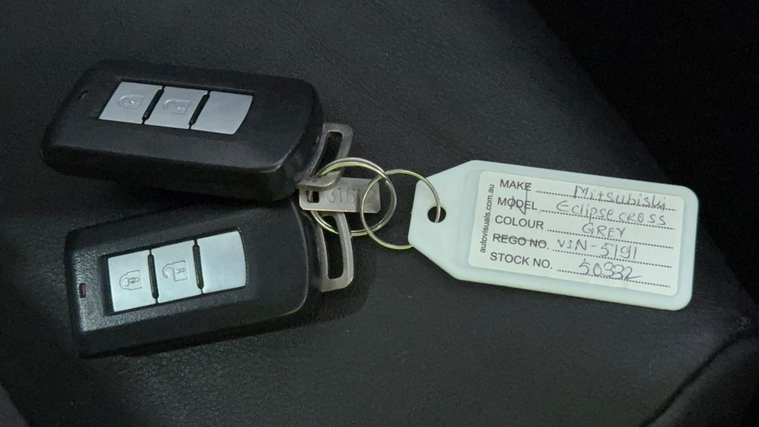 2018 Mitsubishi Eclipse Cross Exceed (2WD), Automatic, 60701 km, Key Close-up