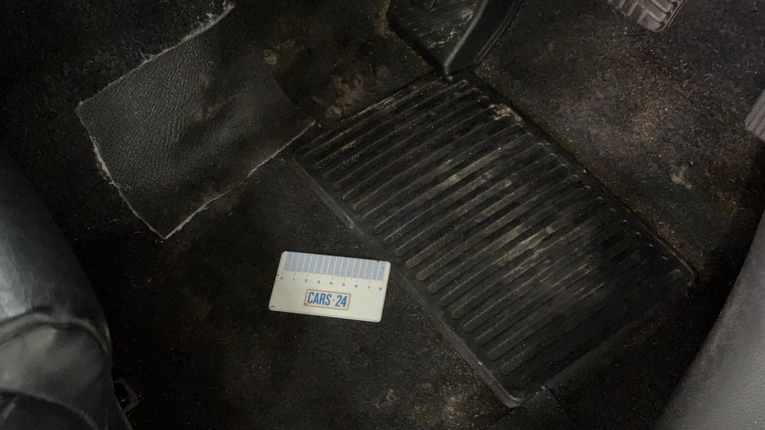 2018 Mitsubishi Eclipse Cross Exceed (2WD), Automatic, 60701 km, Floors / Carpets Wear