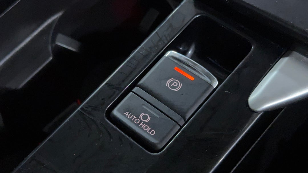 2018 Mitsubishi Eclipse Cross Exceed (2WD), Automatic, 60701 km, Handbrake