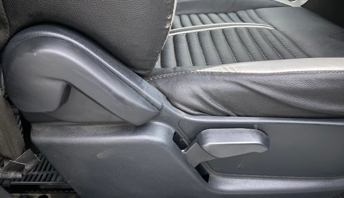 2018 Ford Ecosport 1.5TITANIUM TDCI, Diesel, Manual, 29,488 km, Driver Side Adjustment Panel