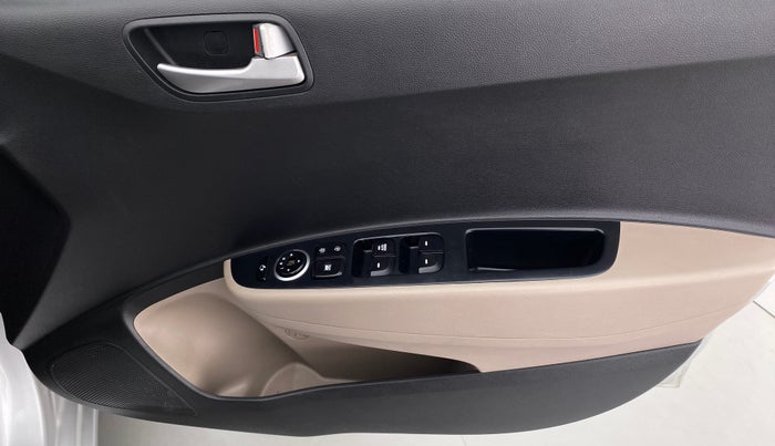 2015 Hyundai Grand i10 ASTA 1.2 AT VTVT, Petrol, Automatic, 57,941 km, Driver Side Door Panels Control