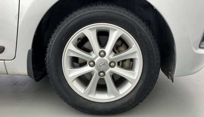 2015 Hyundai Grand i10 ASTA 1.2 AT VTVT, Petrol, Automatic, 57,941 km, Right Front Wheel