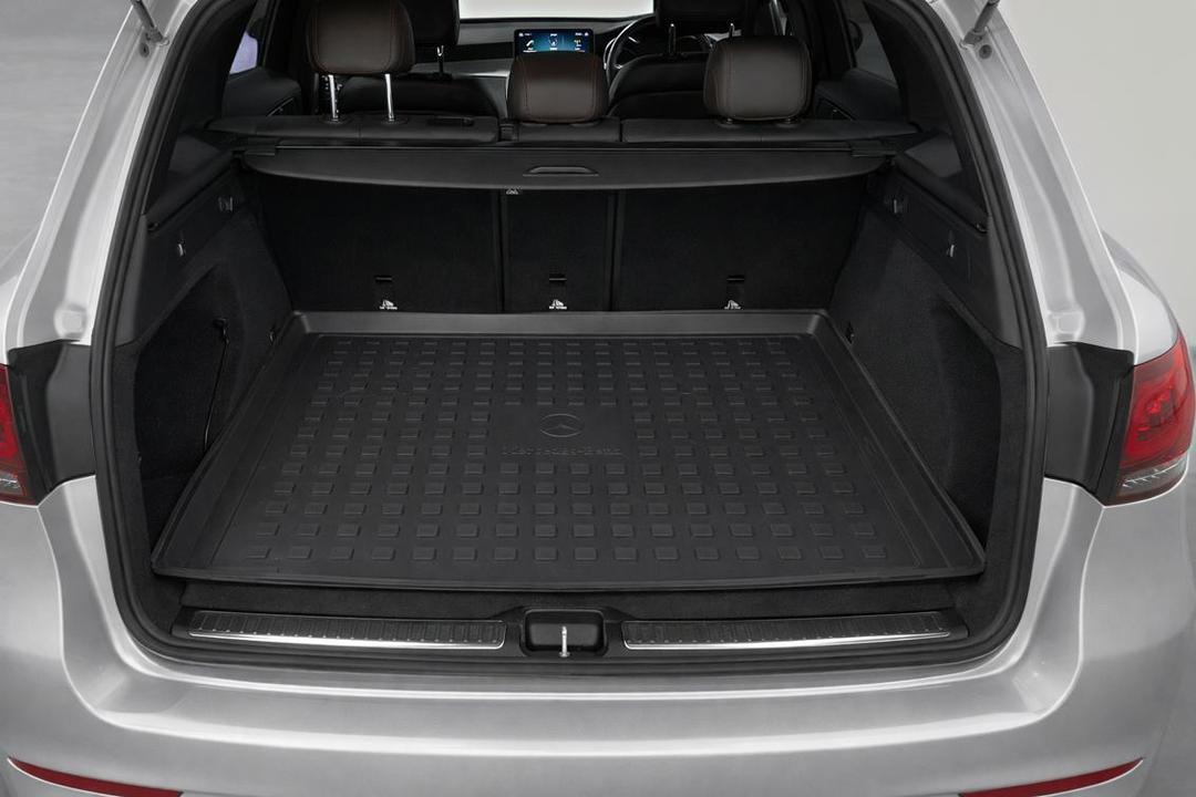 2022 Mercedes-benz GLC 200, Automatic, 64656 km, Boot Inside View