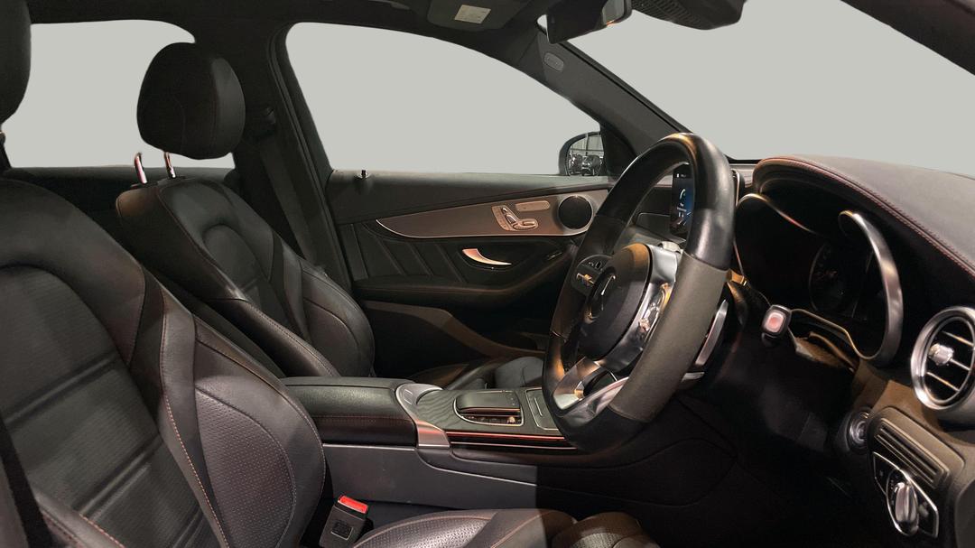 2022 Mercedes-benz GLC 200, Automatic, 64656 km, Right Side Front Door Cabin View