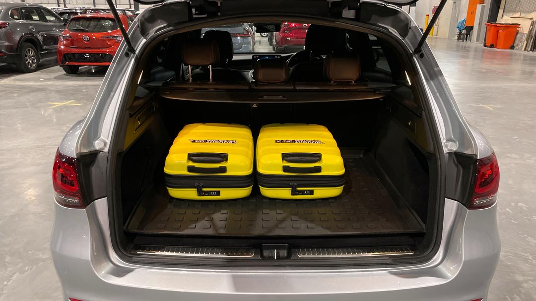2022 Mercedes-benz GLC 200, Automatic, 64656 km, Boot Inside View with Luggage