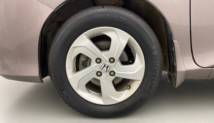 2014 Honda City V MT PETROL, Petrol, Manual, 50,617 km, Left Front Wheel