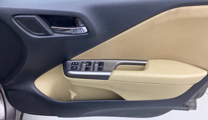 2014 Honda City V MT PETROL, Petrol, Manual, 50,617 km, Driver Side Door Panels Control