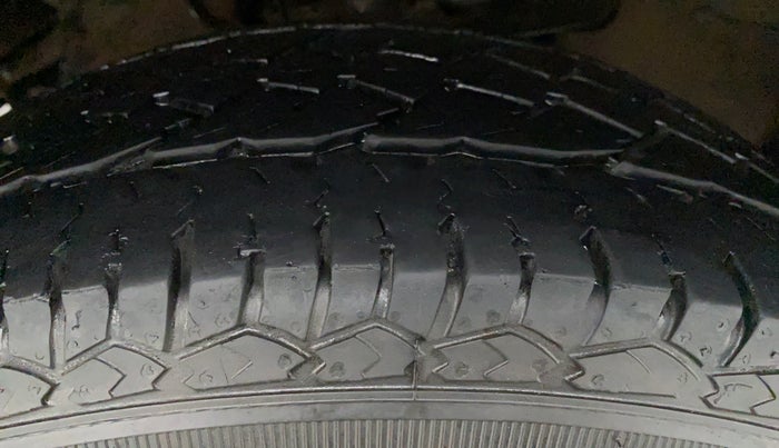 2019 Tata Hexa Varicor 400 XM, Diesel, Manual, 52,408 km, Left Front Tyre Tread