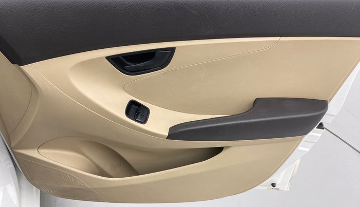 2015 Hyundai Eon ERA PLUS, Petrol, Manual, 17,431 km, Driver Side Door Panels Control