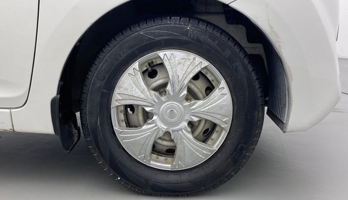 2015 Hyundai Eon ERA PLUS, Petrol, Manual, 17,431 km, Right Front Wheel